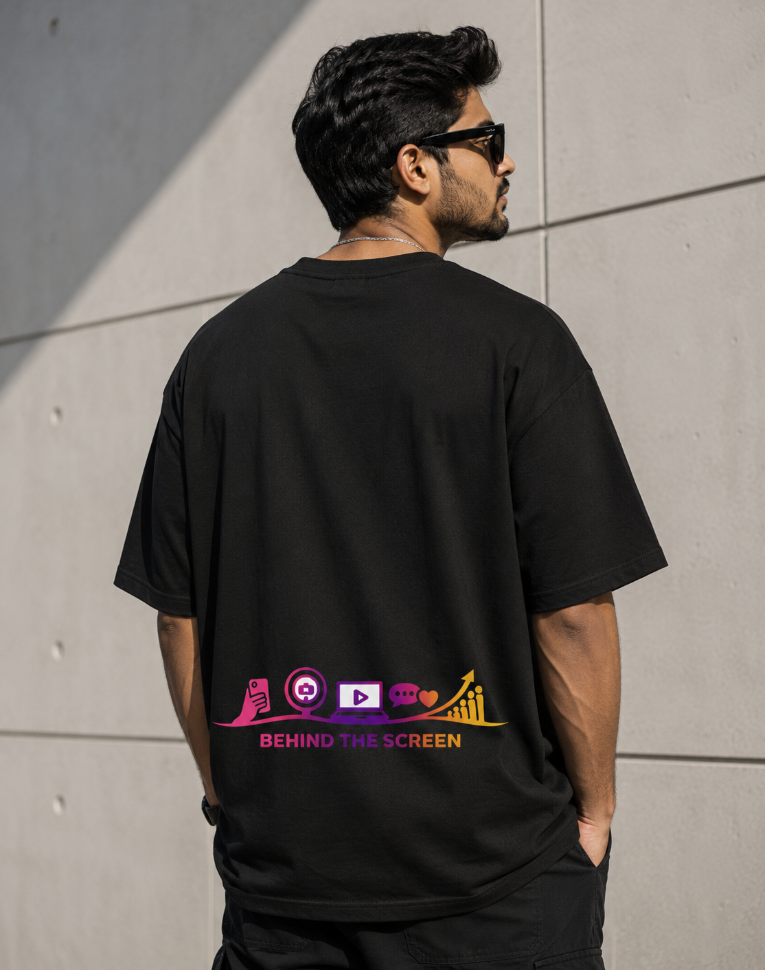 Trendy Streetwear Gift For Youtuber | Content Creator Influencer Graphic Tee